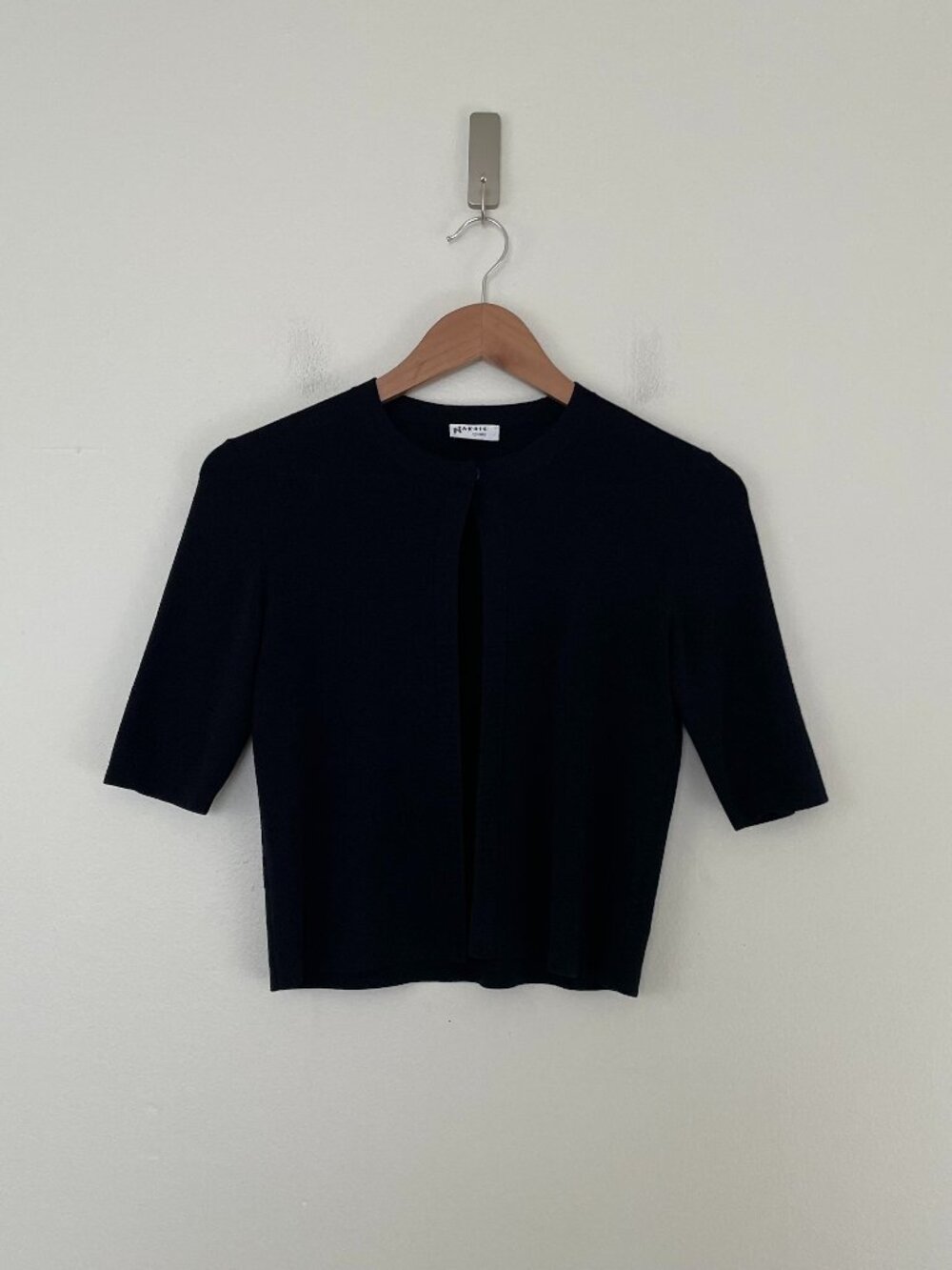 Akris Punto Elements Wool Cropped Cardigan Sweater in Black Size 6